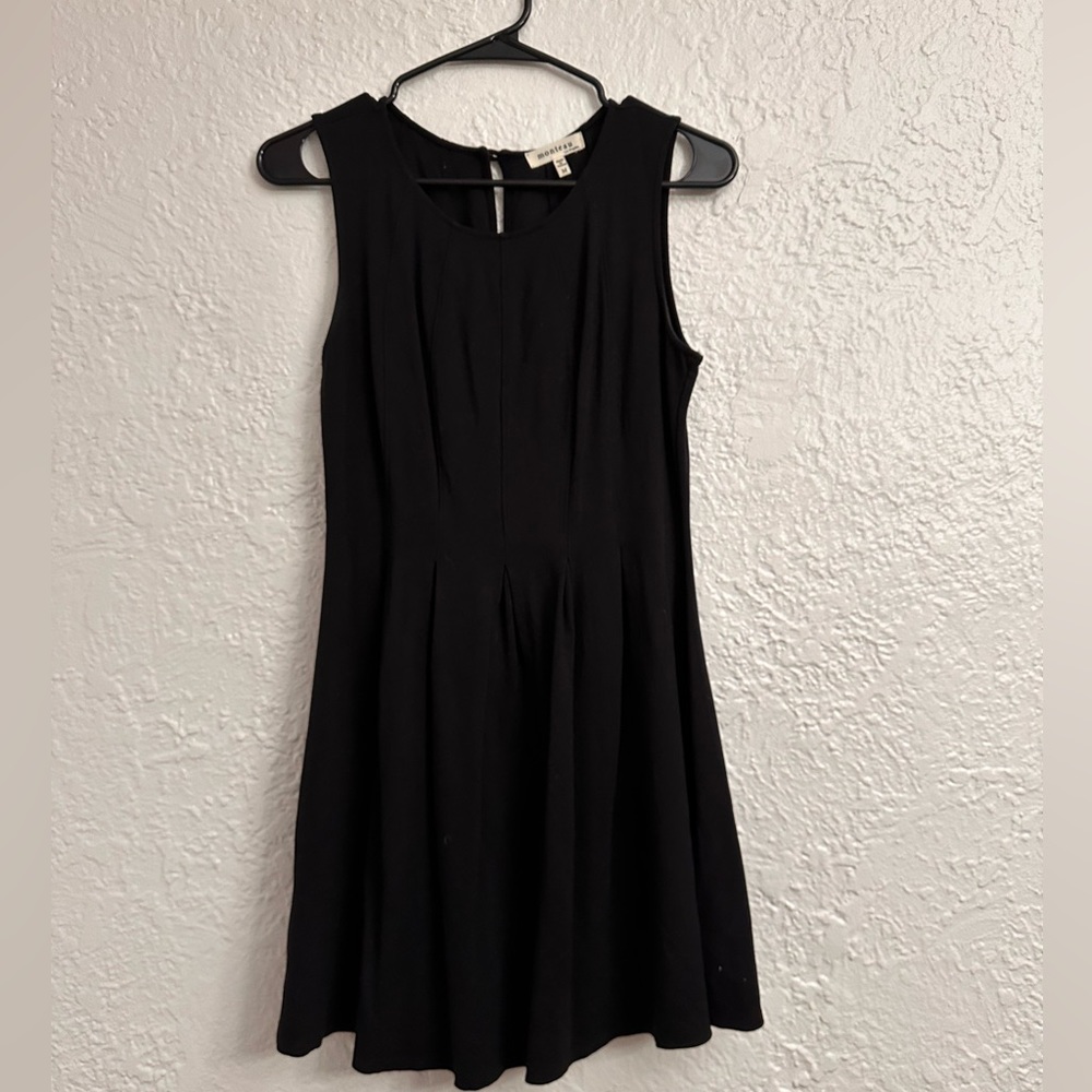 Black pleated dress
